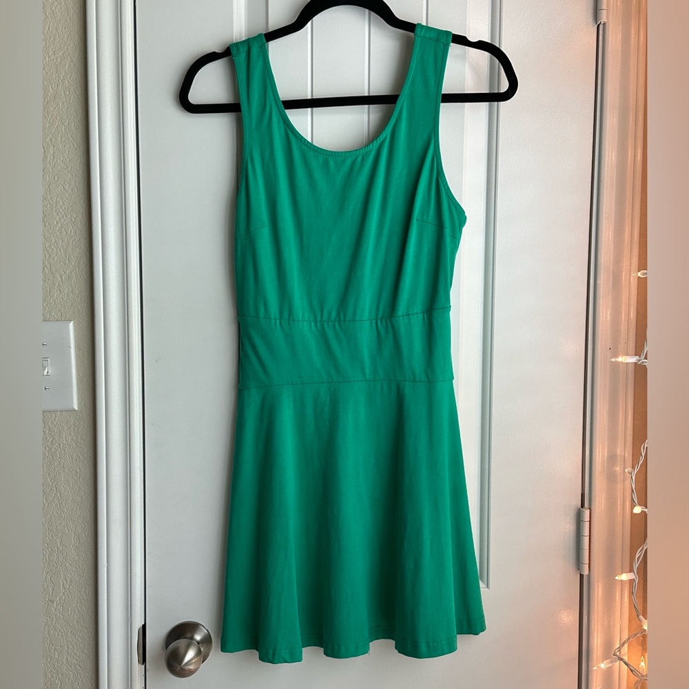 Never Worn - Emerald Green Women’s Medium Sized Dress